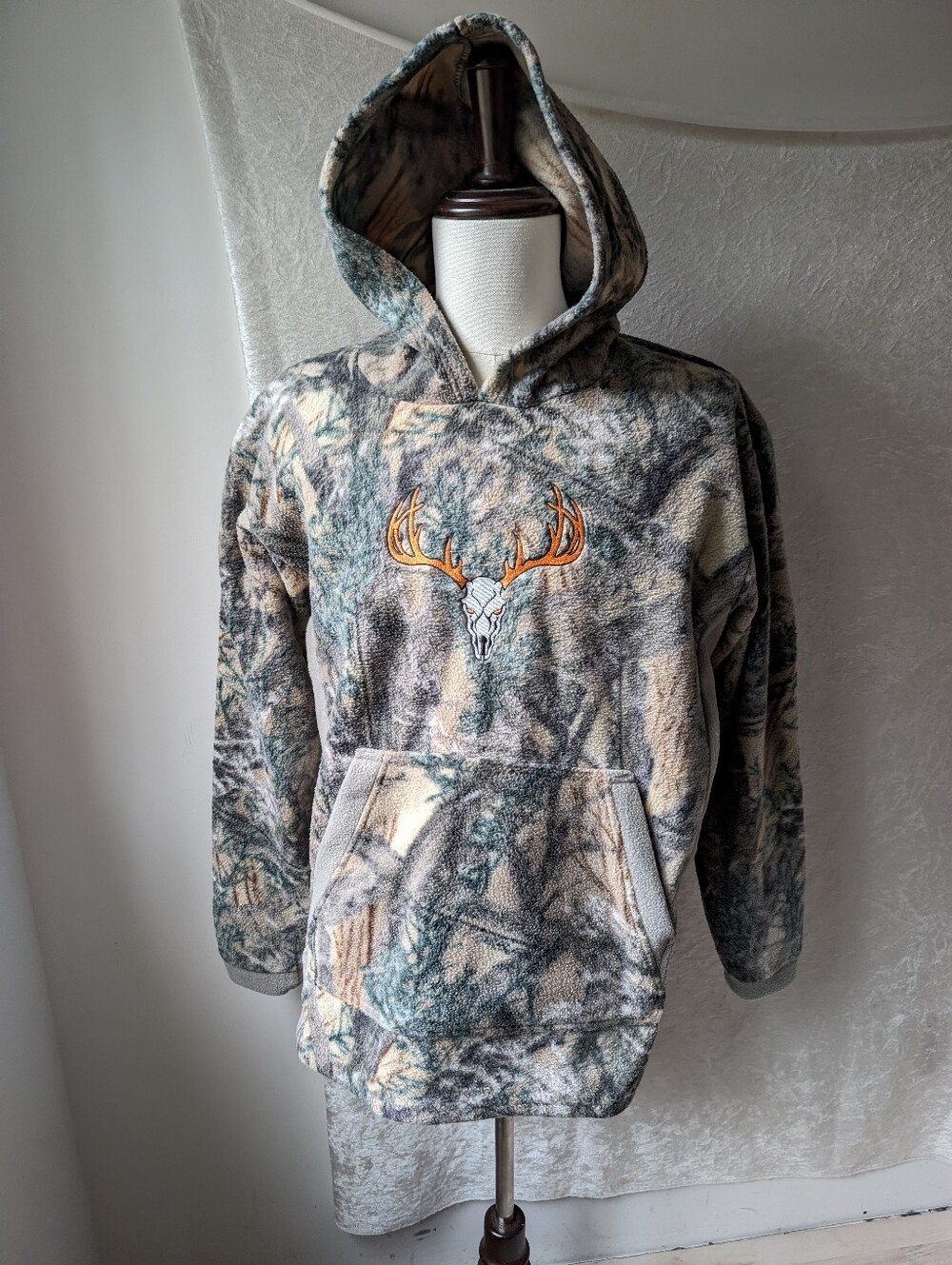 True Timber XXL Camo Fleece Hoodie Deer Skull Applique Ka Garoo Pocket